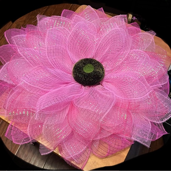 Pink flower door wreath - Picture 1 of 1